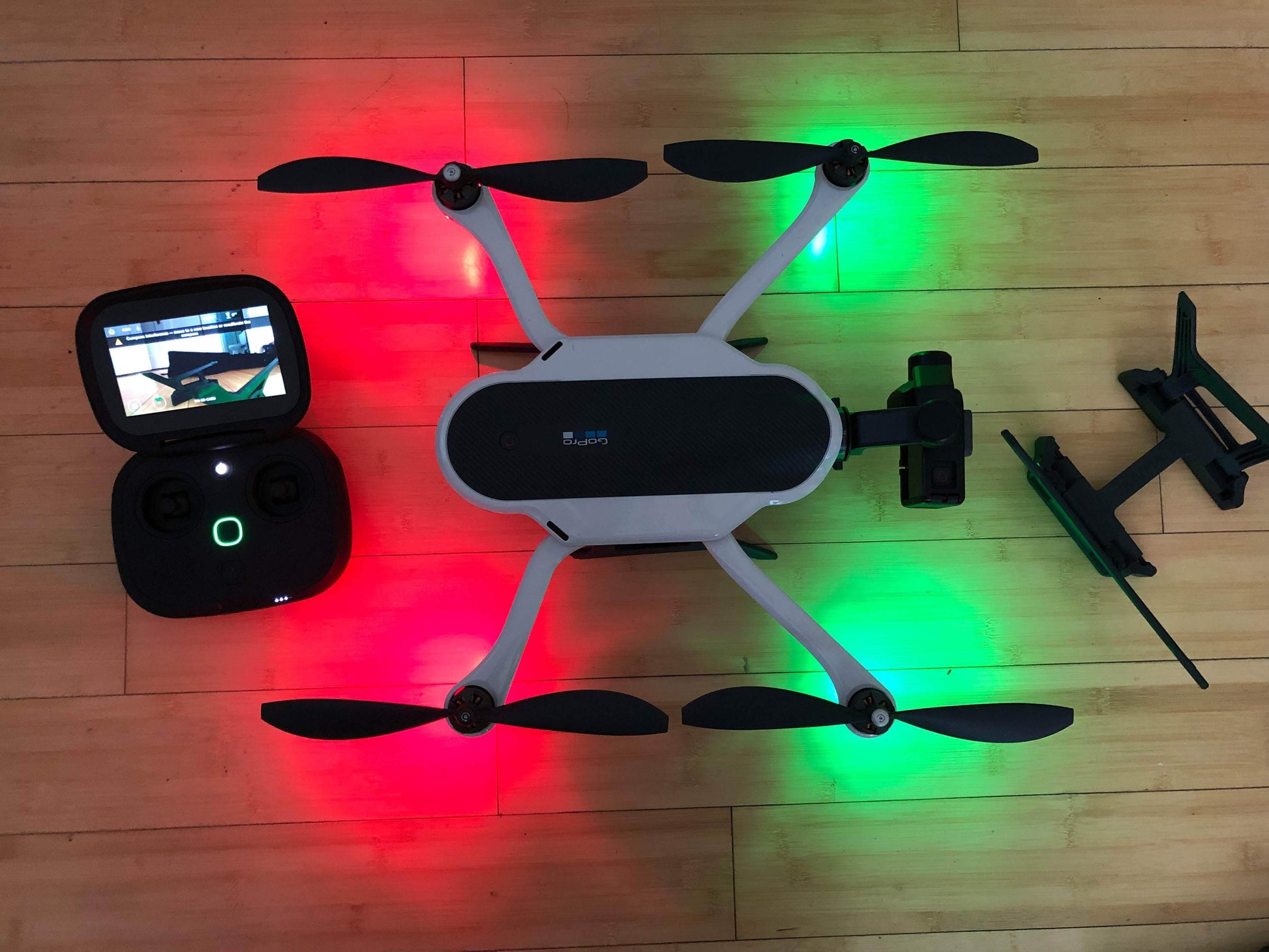 Madera Outdoor Garage USED - Excellent condition | GoPro Drone | Hero 6 | Grip | stabilizer | gopro battery | 4 drone batteries | controller | case